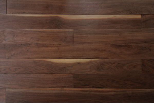 natural walnut with sapwood - oiled surface